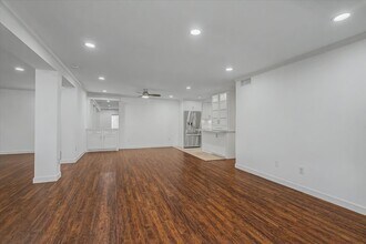 Building Photo - 7575 Katy Fwy
