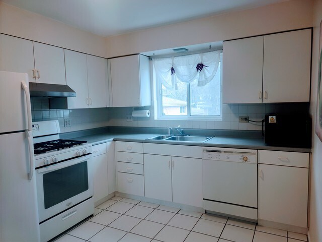 Kitchen - 140 Green Bay Rd