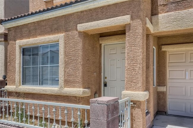 Building Photo - 10404 Coyote Cub Ave