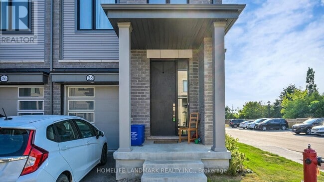 Building Photo - 28 Sorbara Wy