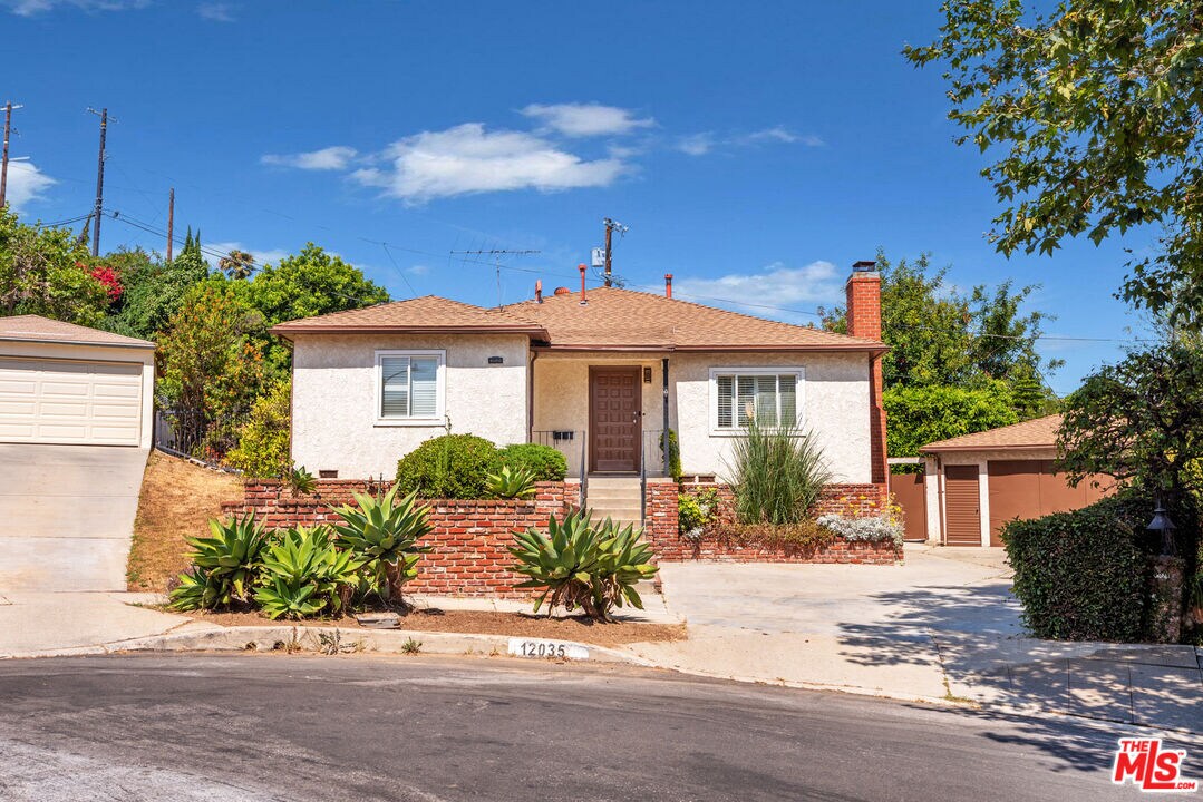 Primary Photo - 12035 Thermo St