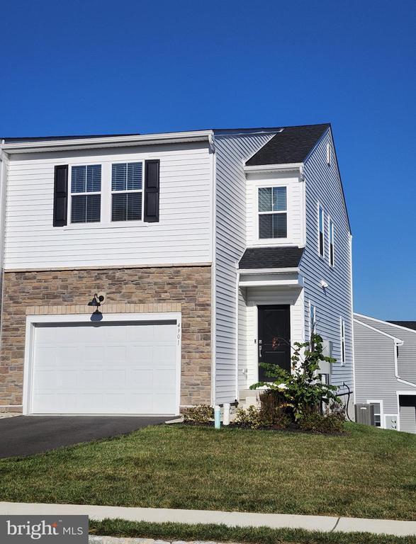 Primary Photo - 4901 Brookside Ct