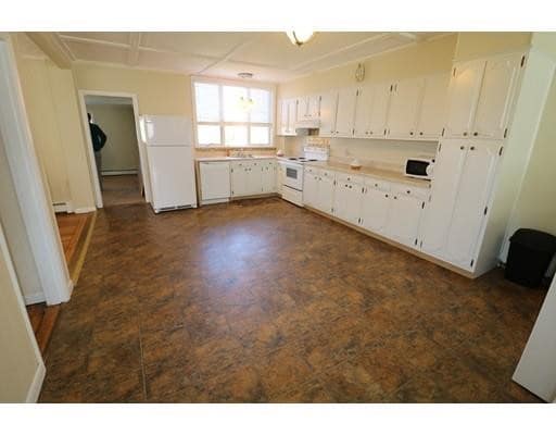 Building Photo - 54 Prospect St