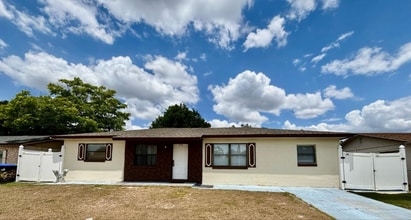 Building Photo - 4523 Ligustrum Way