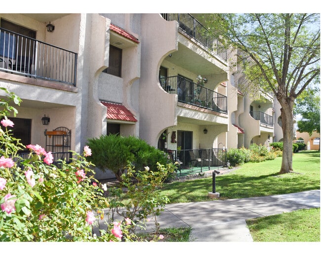 Foto del edificio - White Acres