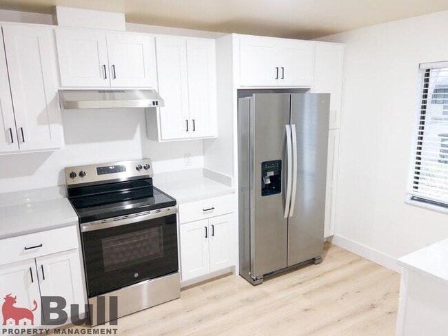 Building Photo - 502 Derby Dr