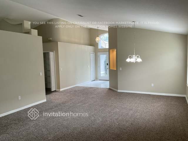 Foto del edificio - 441 Long Cove Rd
