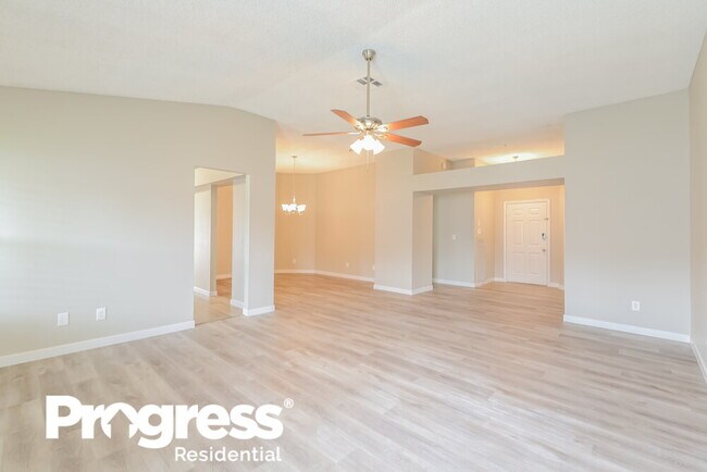 Building Photo - 360 Dooley Dr