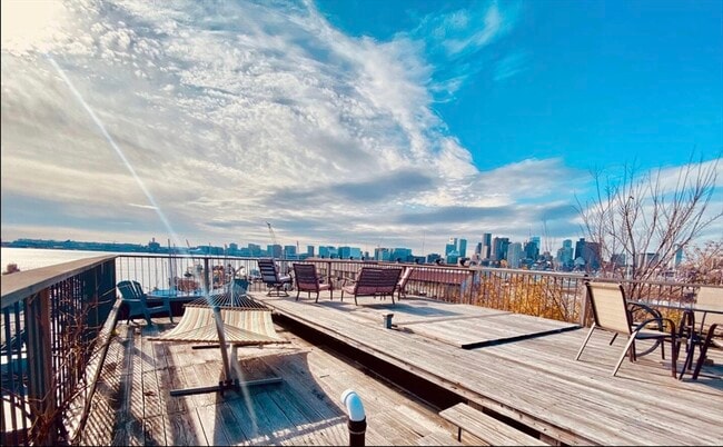 Foto del edificio - 253 Webster St
