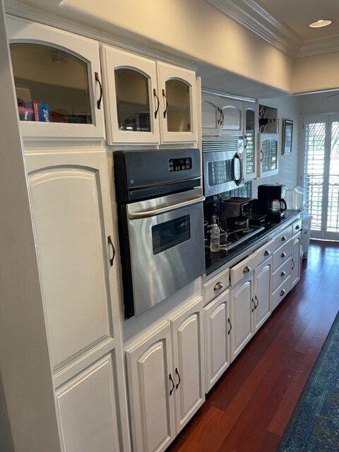 Kitchen - 11656 Montana Ave