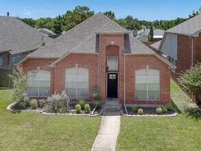 Building Photo - 4234 Timberglen Rd