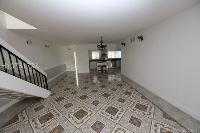 Foto del edificio - 550 NE 199th Terrace