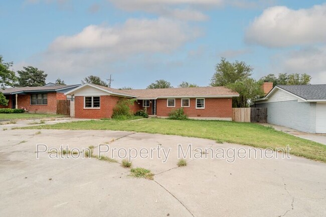 Building Photo - 1703 Pecos St