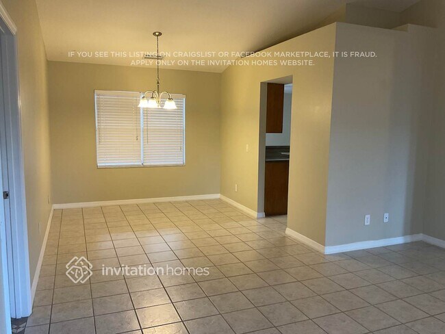 Foto del edificio - 1240 Sleepy Hollow Ln