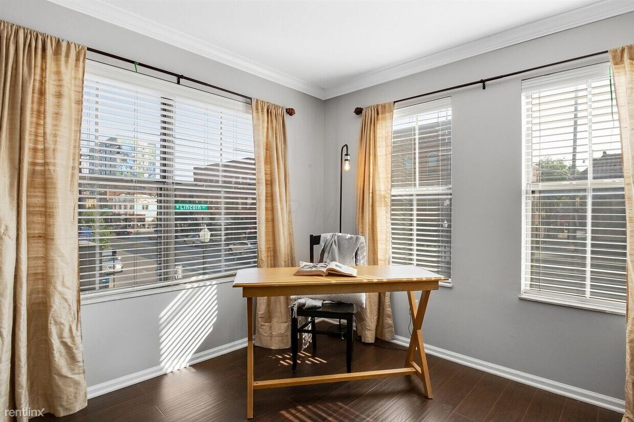 Primary Photo - 1 br, 1.5 bath Condo - 3 W Lincoln St