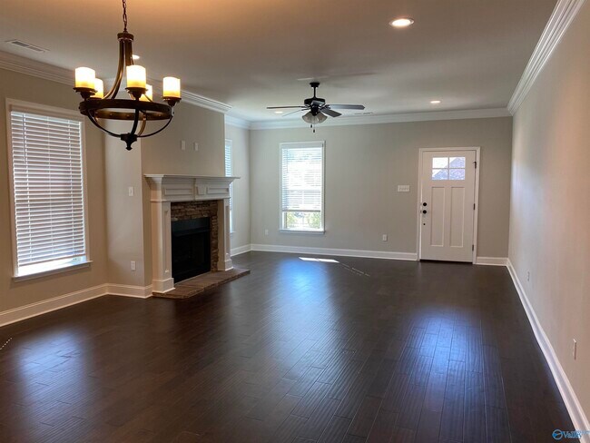 Foto del edificio - 3029 Peevey Creek Ln