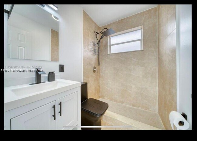 Foto del edificio - 6053 SW 63rd Terrace