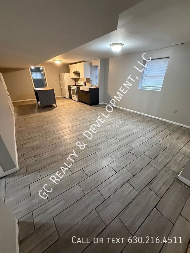 Foto del edificio - 2144 W Estes Ave