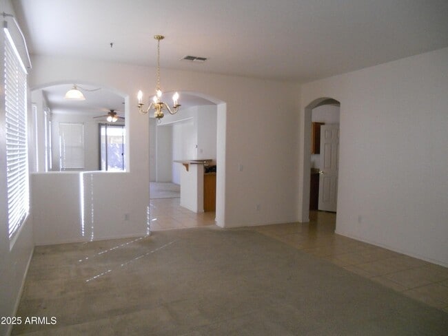 Building Photo - 13558 W Port Royale Ln