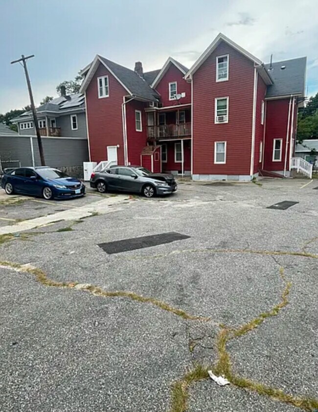 Foto del edificio - 89 Hamlet Ave