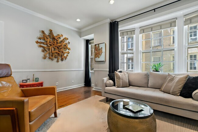 Foto del edificio - 70 E Scott St
