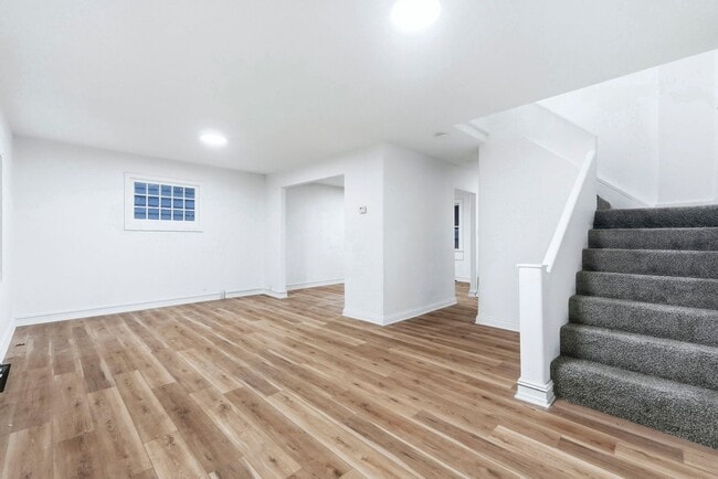 Foto del edificio - Freshly Updated 3-Bed Home with Back Parking