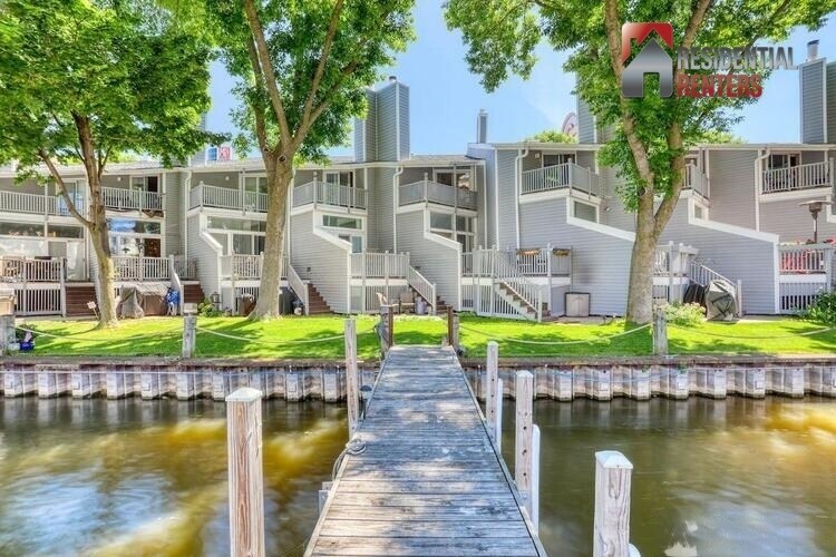 1111 N Edison St Unit 2, Milwaukee, WI 53202 Condo for Rent in Milwaukee, WI