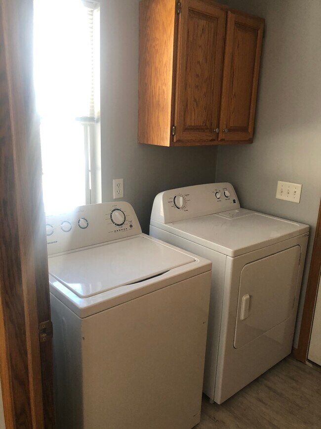 6229 Cross Bend Ct, Kalamazoo, MI 49009 Townhome Rentals in Kalamazoo