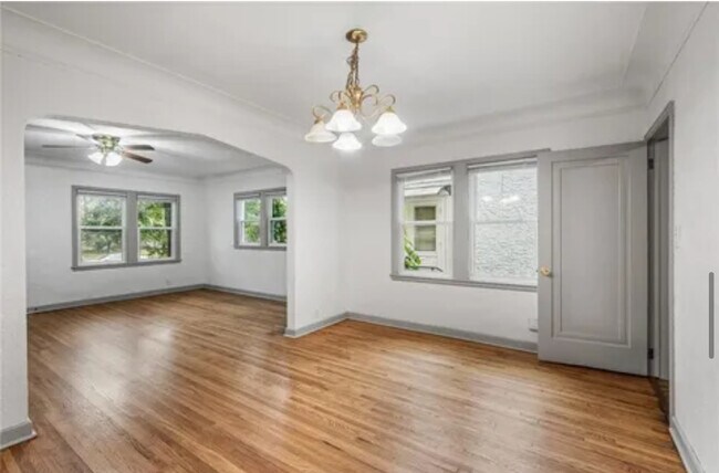 Foto del edificio - 4325 N Thomas Ave