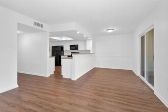 Building Photo - 5005 Georgi Ln