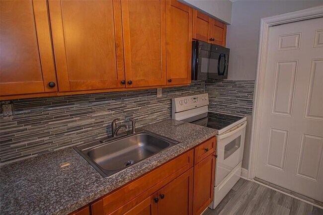 Foto del edificio - 1808 SW 20th St