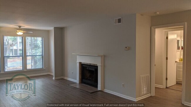 Building Photo - 111 Forest Cove Rd