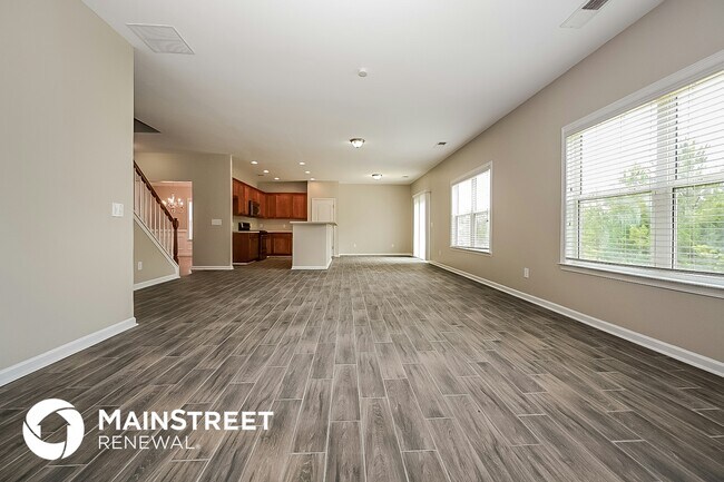 Foto del edificio - 6214 Baltusrol Terrace