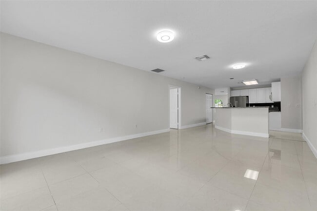 Building Photo - 11835 NW 47th Mnr