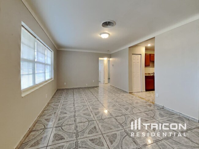 Foto del edificio - 6324 15th Street N St Petersburg FL