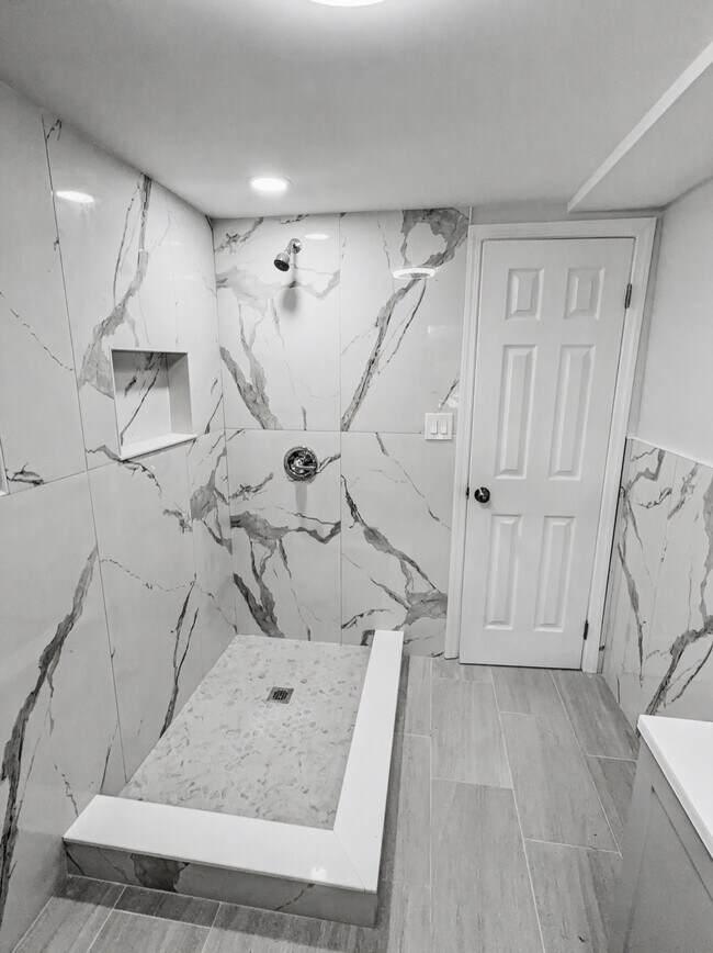 Baño - 51 Wyandanch Blvd