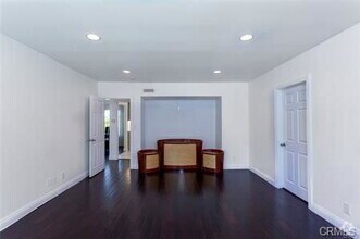 Building Photo - 3445 Caribeth Dr