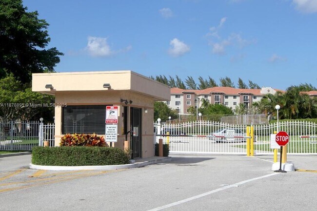 Building Photo - 500 Executive Center Dr