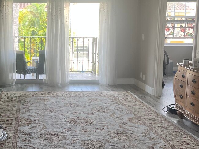 Photo - 1035 Lake Shore Dr Apartment