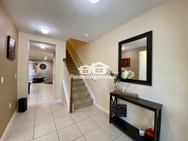 Building Photo - Fully Furnished 3/2.5 Townhome In Davenport!
