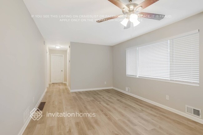 Building Photo - 8490 Meadowbrook Dr