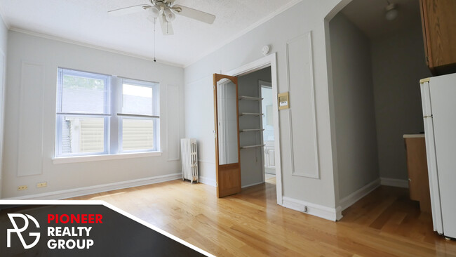 Foto del edificio - 2825 N Burling St