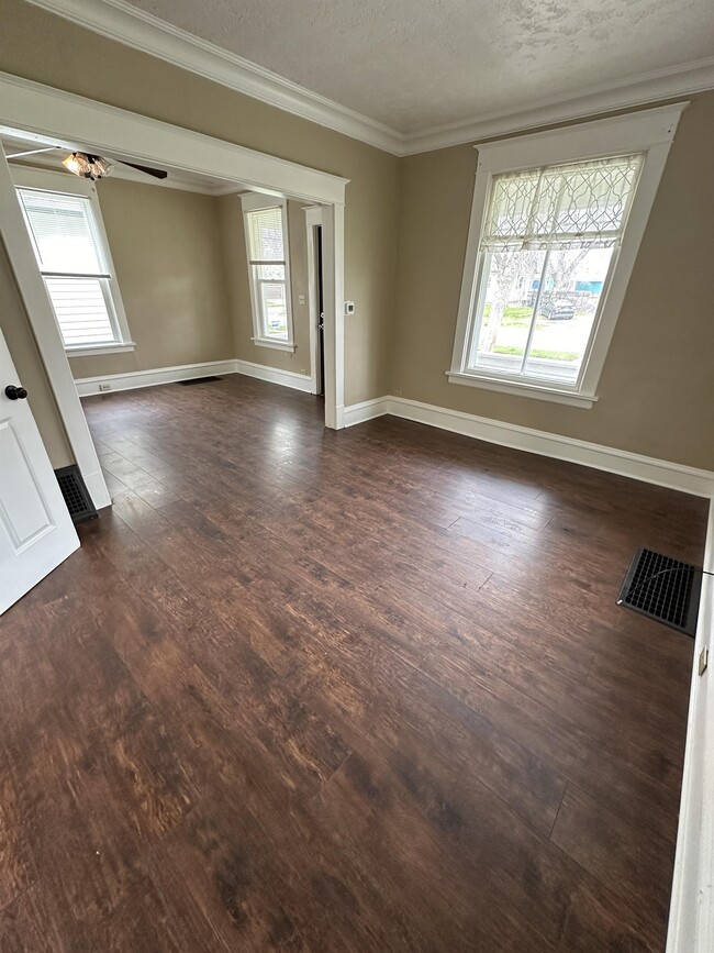 Foto del edificio - 708 4th Ave S