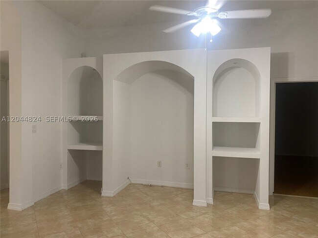 Building Photo - 1315 NW 143rd Ave