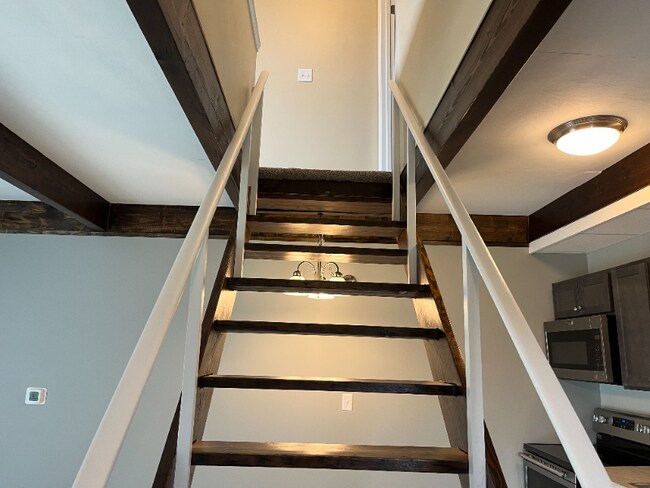 Foto del edificio - 164 Logan Rd