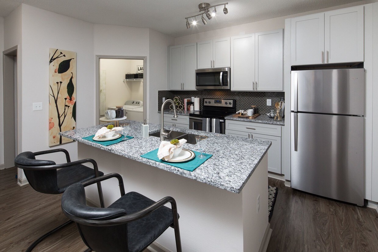 Cortland Falls River Apartments in Raleigh, NC