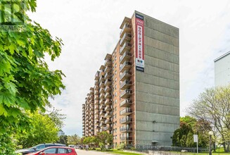 Building Photo - 1060 Caven St