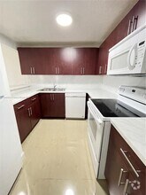 Building Photo - 6950 Miami Gardens Dr