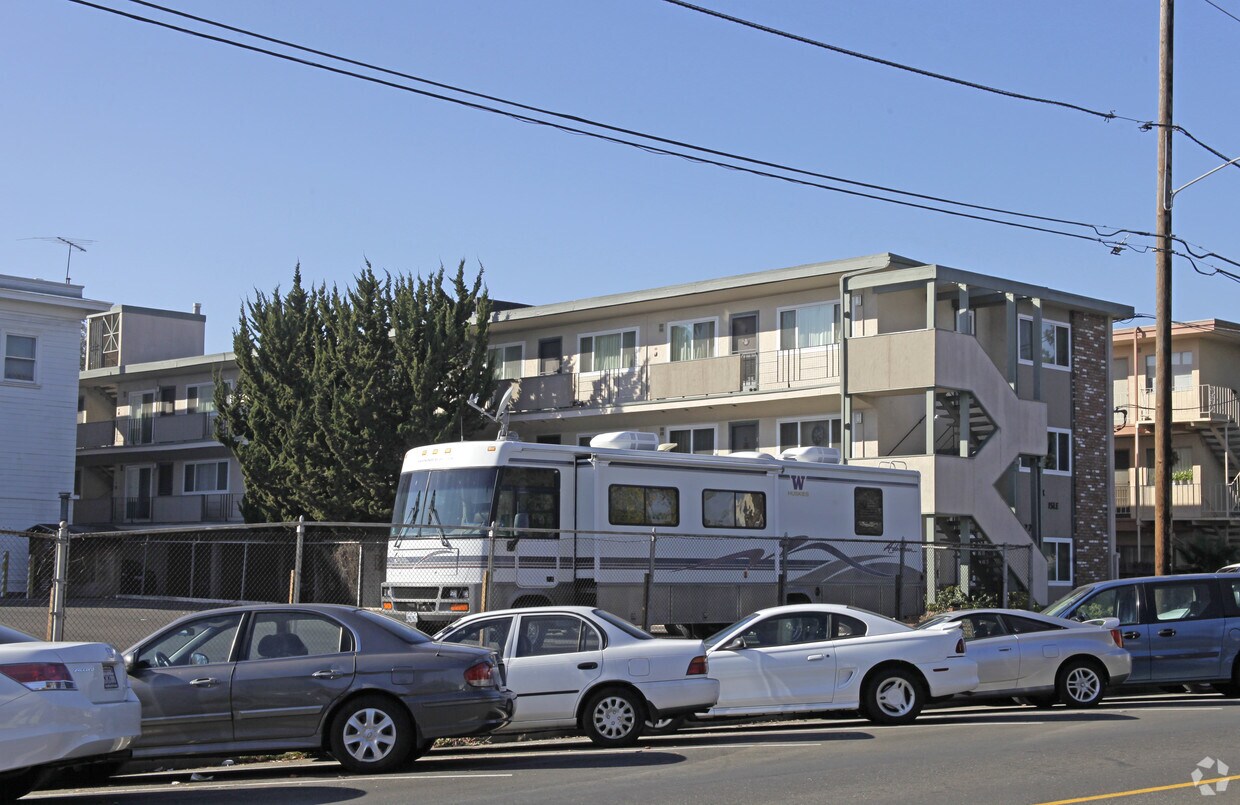 Foto principal - Park Isle Apartments