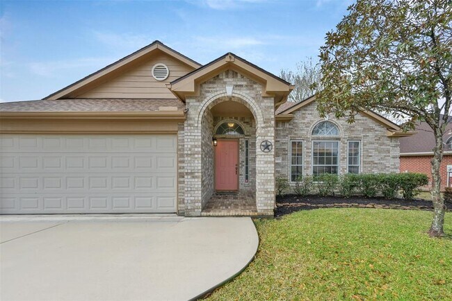 Building Photo - 10915 Sharon Cir